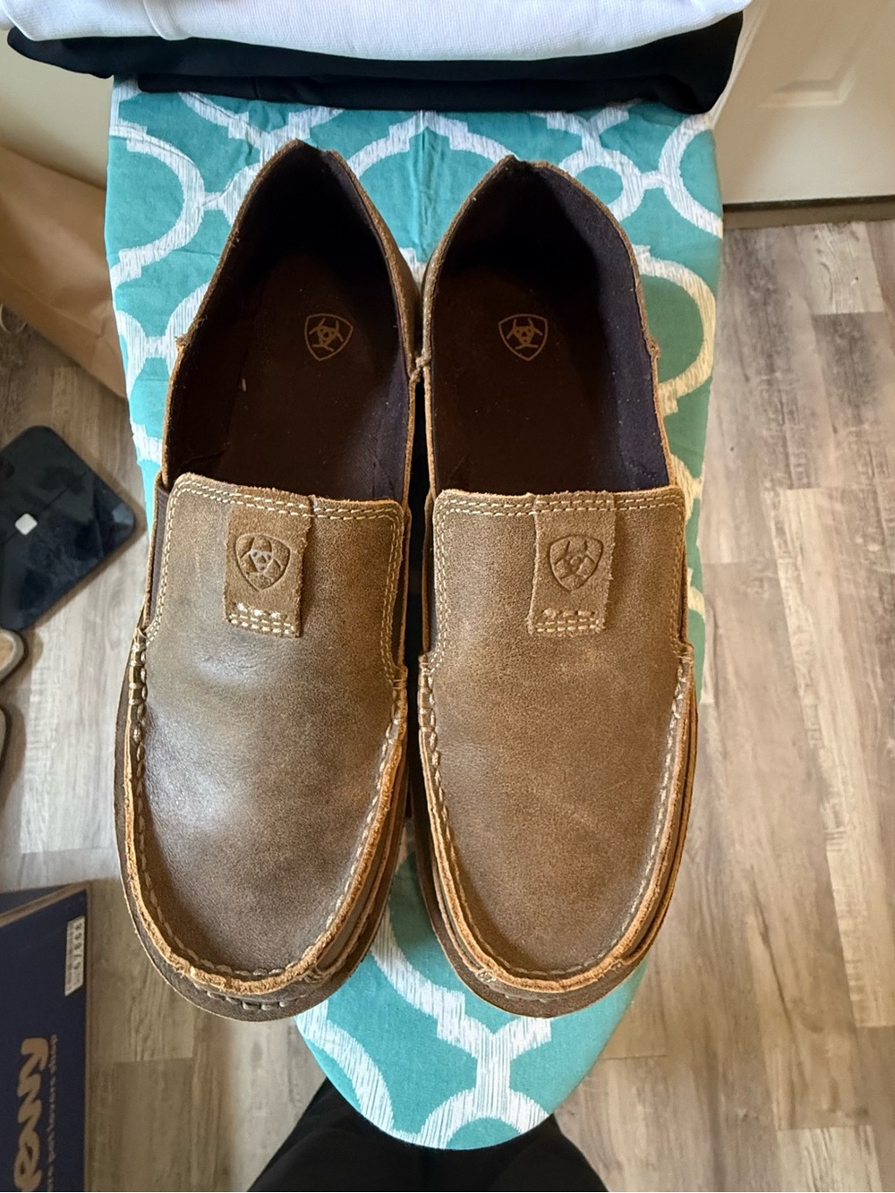 Ariat Men’s Brown Slip-On Suede Driving Loafers